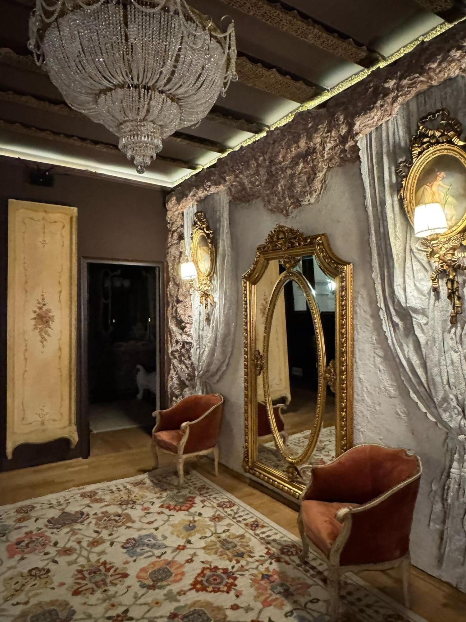 Conacul Coroanei Luxury Boutique Hotel Bükreş Dış mekan fotoğraf